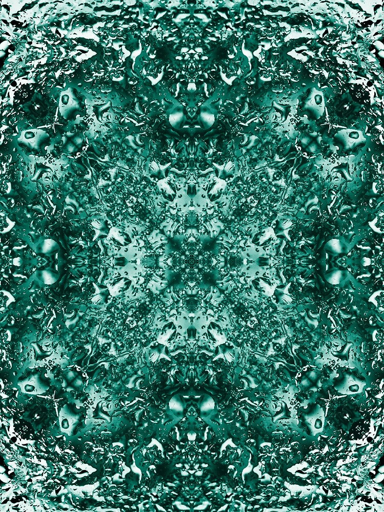 Symmetry with water drops in green by Psilographics