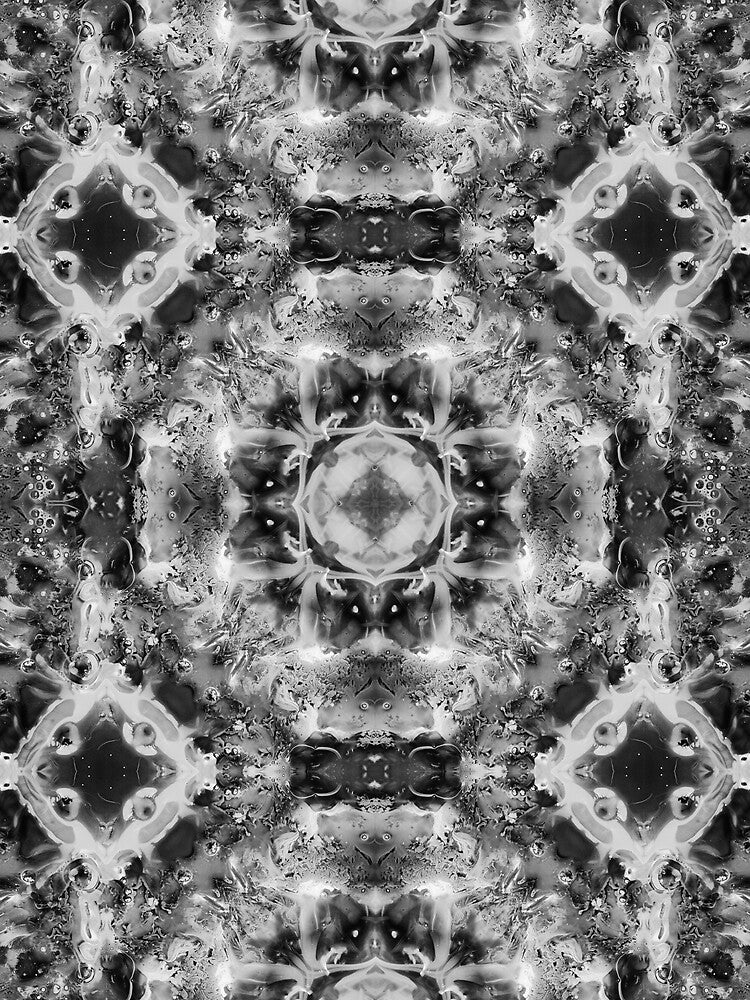 Symmetrical design in black and white # 3 by Psilographics